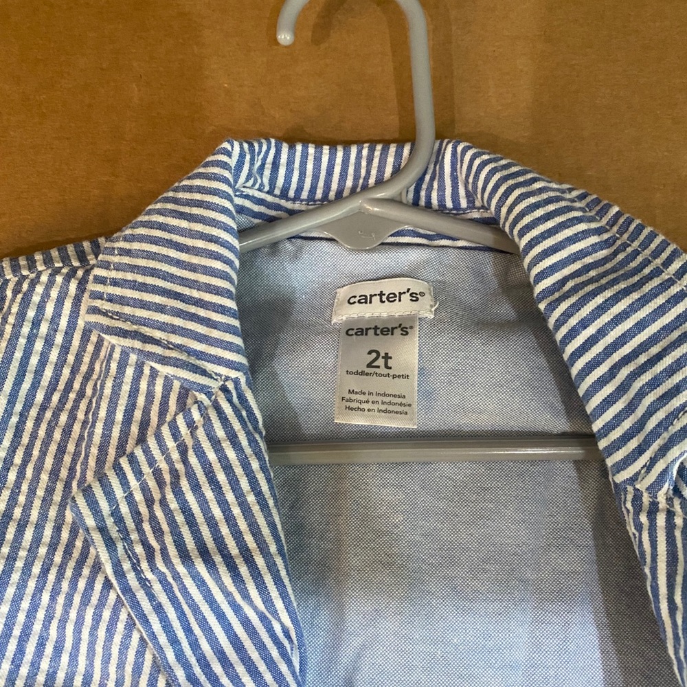 Boys Carter’s 2 piece suit